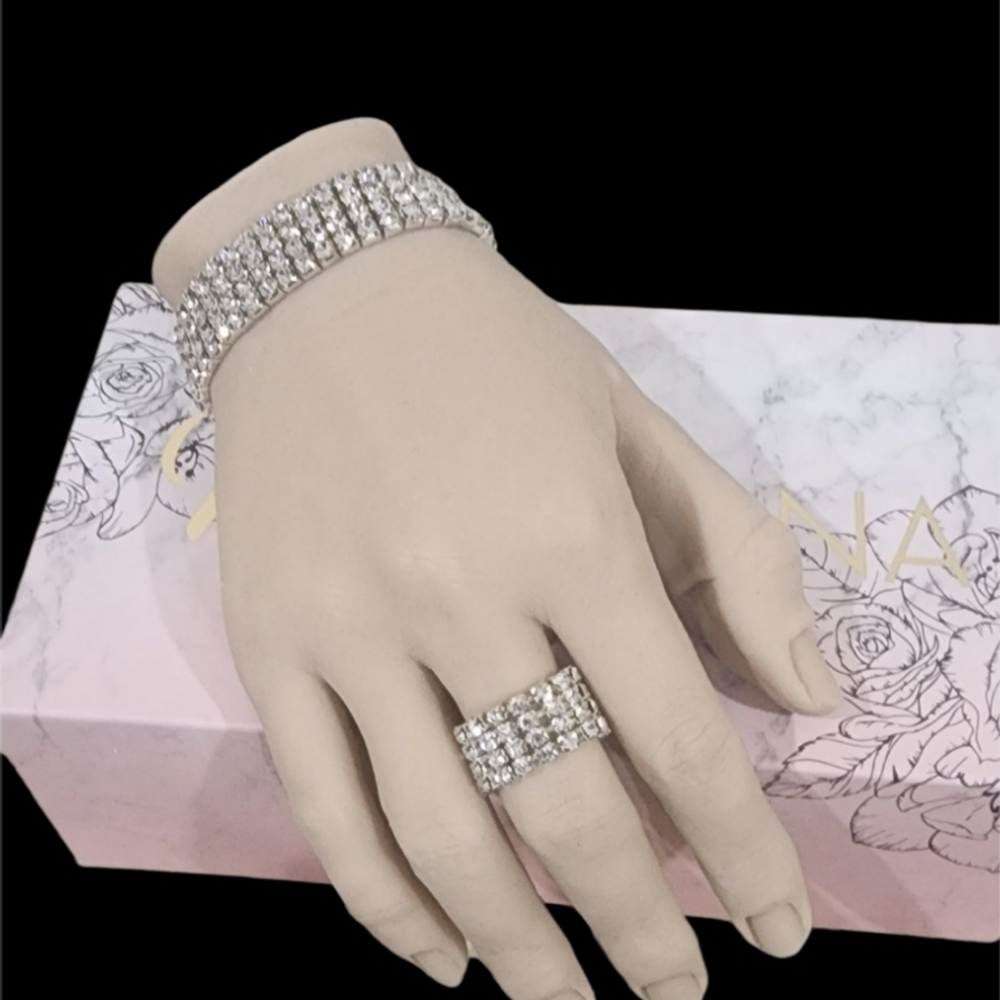 Elegant Silver Bracelet and Ring Set